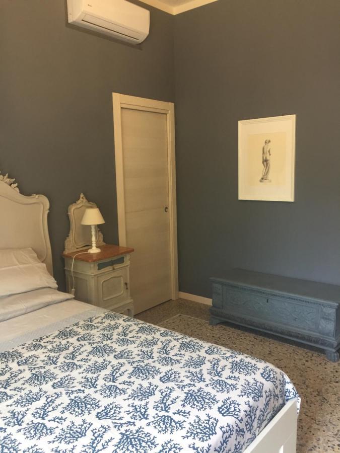 B&B La Villa Mediterranea Passirano Exteriör bild